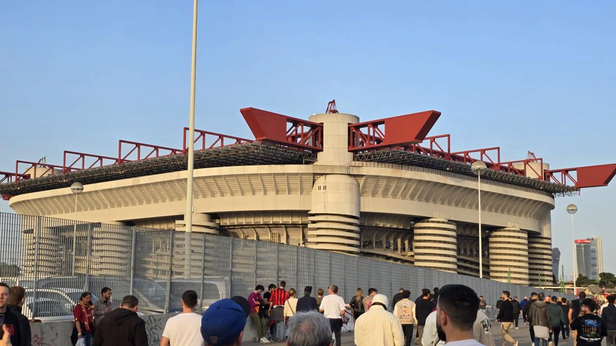 AS-Roma-Club-London-Lupi-di-Londra-Milan-Roma-UEL-11-04-2024-11