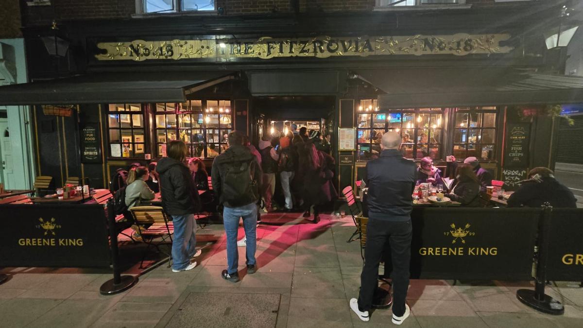 AS-Roma-Club-London-Lupi-di-Londra-Roma-Milan-UEL-18-04-2024-06