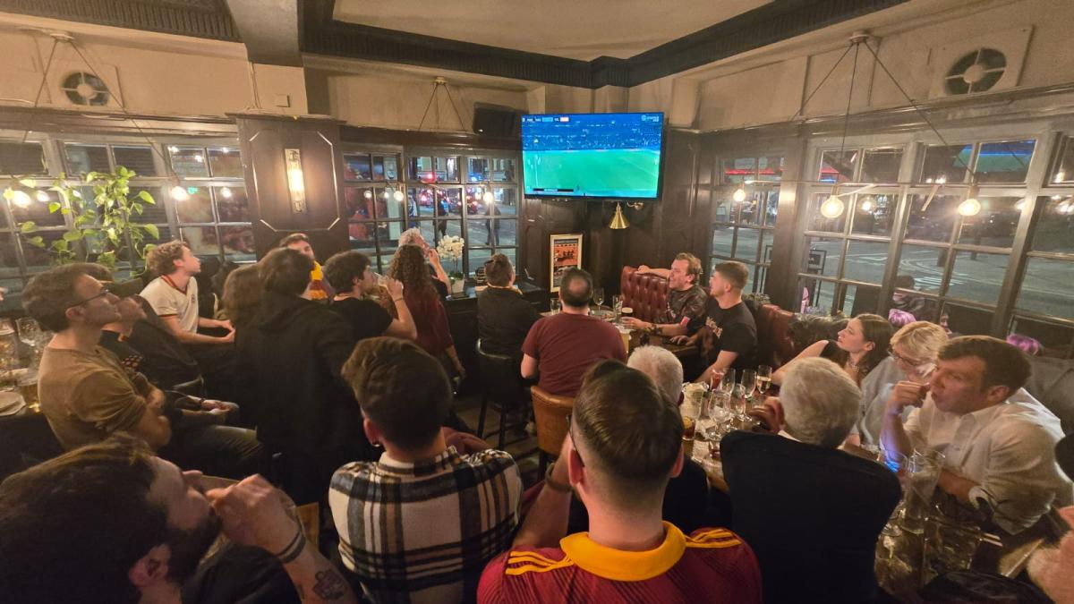 AS-Roma-Club-London-Lupi-di-Londra-Roma-Milan-UEL-18-04-2024-08