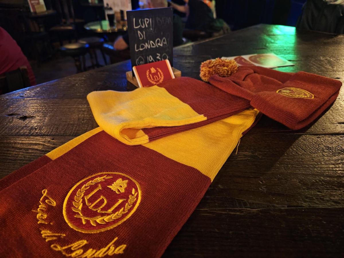 Roma - Empoli AS Roma Club Londra Fitzrovia Pub 17 / 09 / 2023