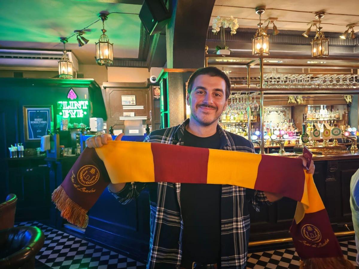 Roma - Empoli AS Roma Club Londra Fitzrovia Pub 17 / 09 / 2023